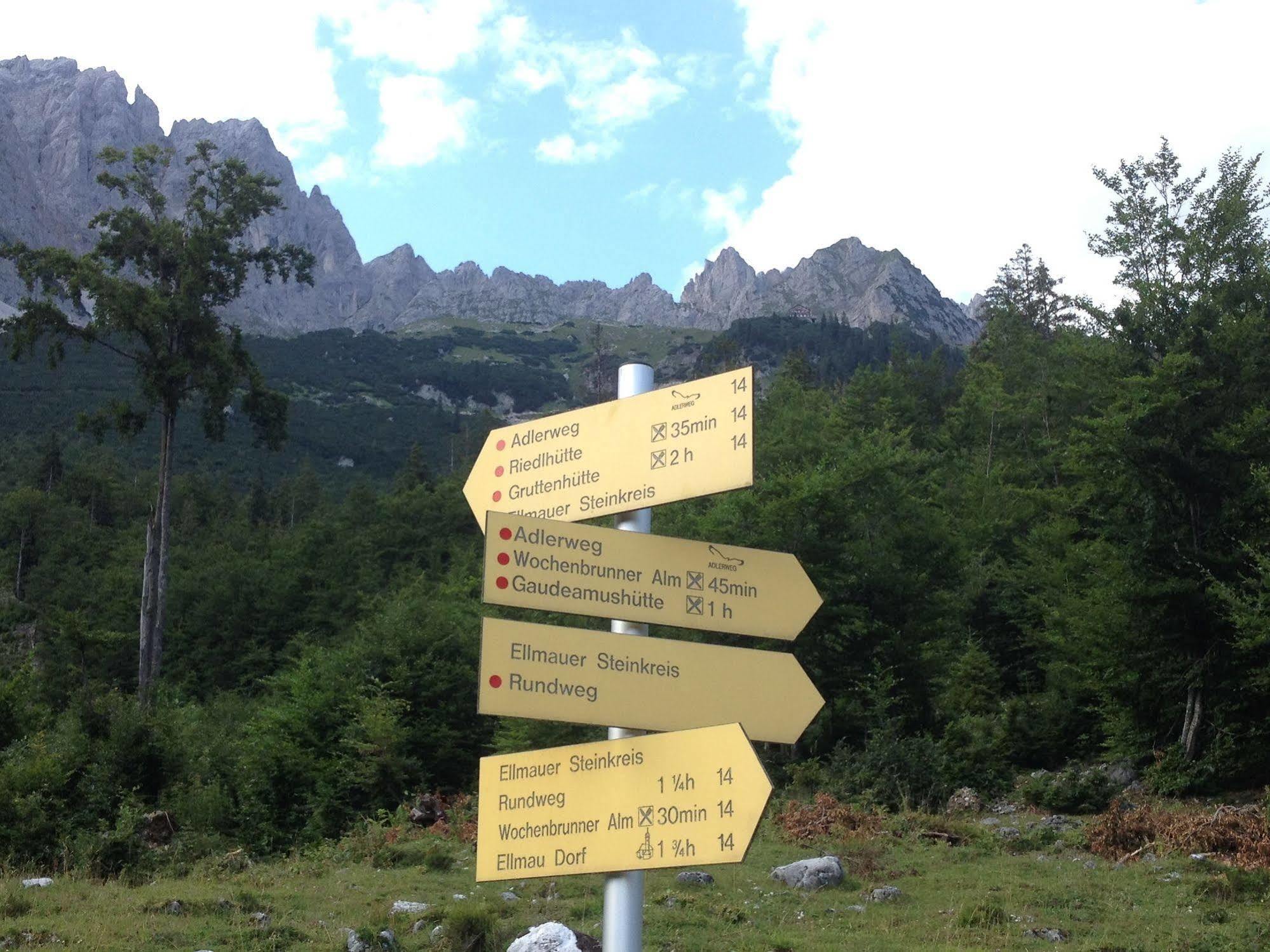Alpenpension Claudia Bed & Breakfast 2*