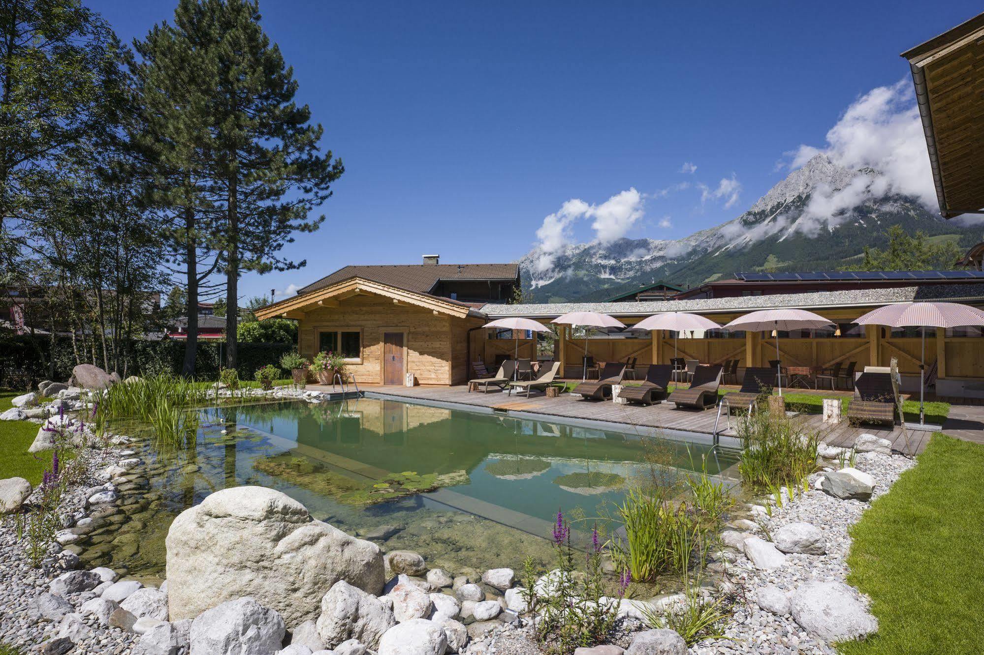 Bed & Breakfast Alpenpension Claudia 2*